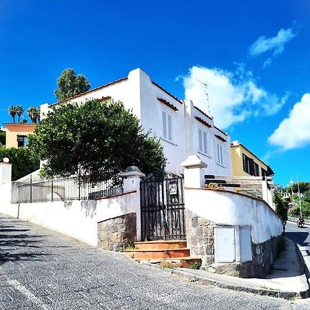 Brecchembe - Holiday Home In The Center Of Lacco Ameno Lacco Ameno  Εξωτερικό φωτογραφία