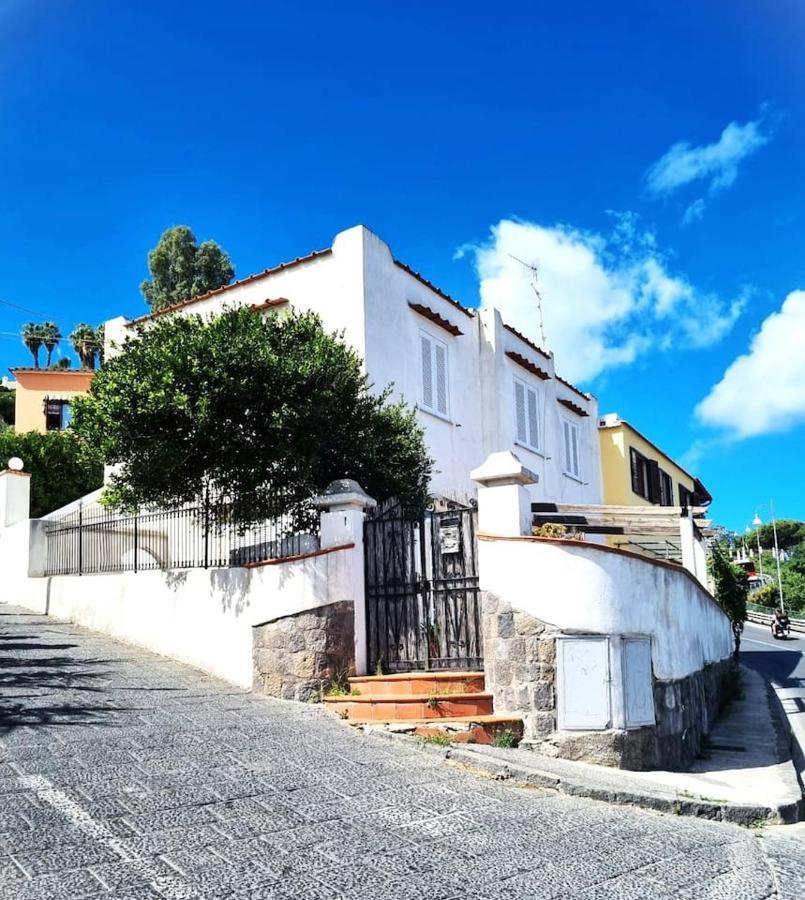 Brecchembe - Holiday Home In The Center Of Lacco Ameno Lacco Ameno  Εξωτερικό φωτογραφία