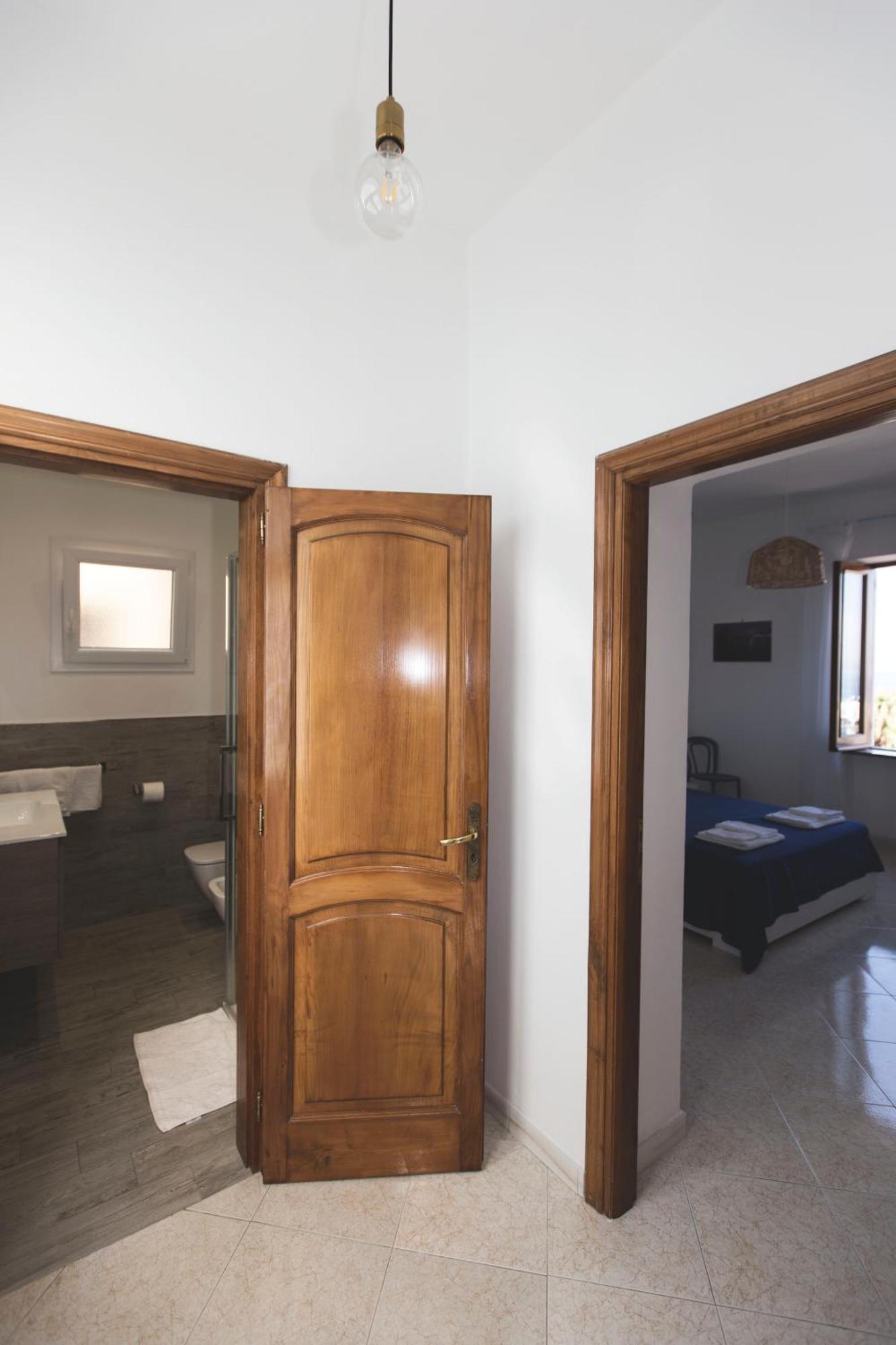Brecchembe - Holiday Home In The Center Of Lacco Ameno Lacco Ameno  Εξωτερικό φωτογραφία